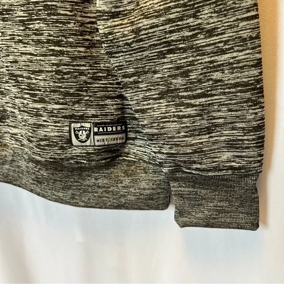 Las Vegas Raiders Hoodie - Gray Heathered Pullover (Size M) - Picture 3 of 7